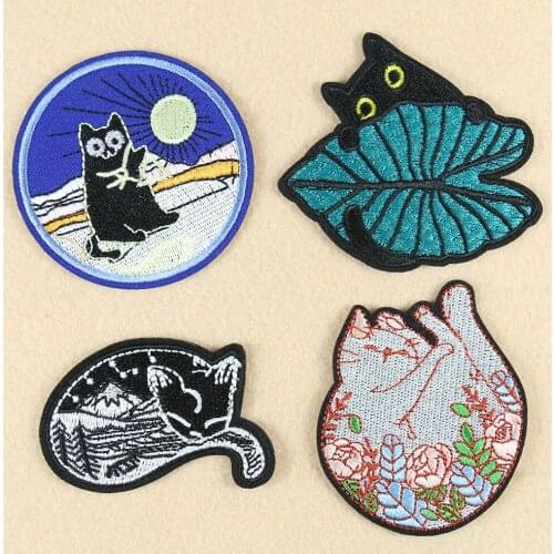 Creative Embroidered Cloth Patches Black Cat Iron on Lovely Embroidery Stickers DIY Patch Cats Clothing Appliqued Badges