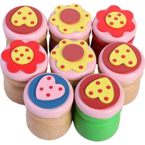 Wooden baby souvenir wooden cartoon primary color deciduous tooth preservation box deciduous tooth jar