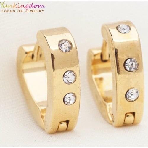 Yunkingdom 2018 new heart earrings crystal CZ stainless steel hoop earrings for women indian jewelry wholesale UE0296