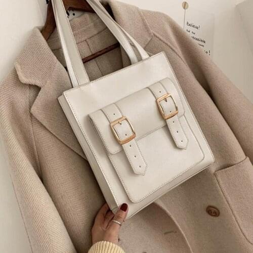 Retro Bag Womens Messenger Bag 2020 New Fashion Large Capacity Bag Simple Temperament Fashionable Atmosphere Shoulder Bag Flap