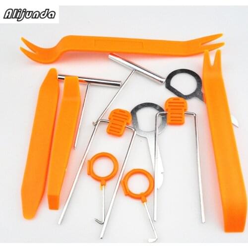 Car styling 12pcs Car Radio Door Clip Panel Kit For Nissan Teana X-Trail Qashqai Livina Sylphy Tiida Sunny March Murano Geniss,J