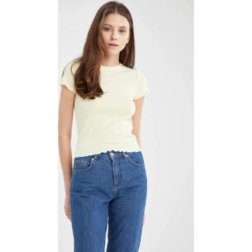 DeFacto Spring Woman Tops & Tees Slim Fit Short Sleeve T-shirt Streetwear Female Fashion-K7064AZ21SP