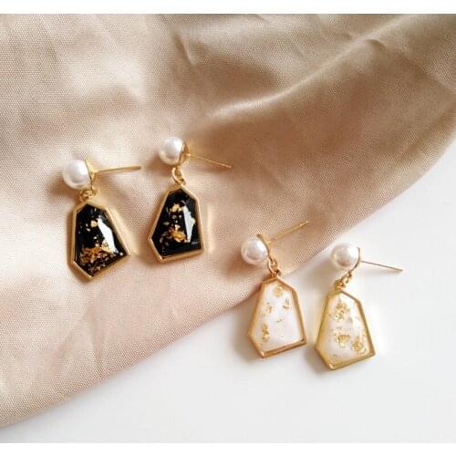 Vintage gold Geometric long pearl earring female temperament pearl irregular stud earrings women minimalist style Jewelry Making