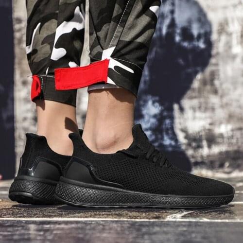 2021 new spring and summer trend mens shoes wild sports casual mesh running shoes flying woven driving shoes 5z (1)