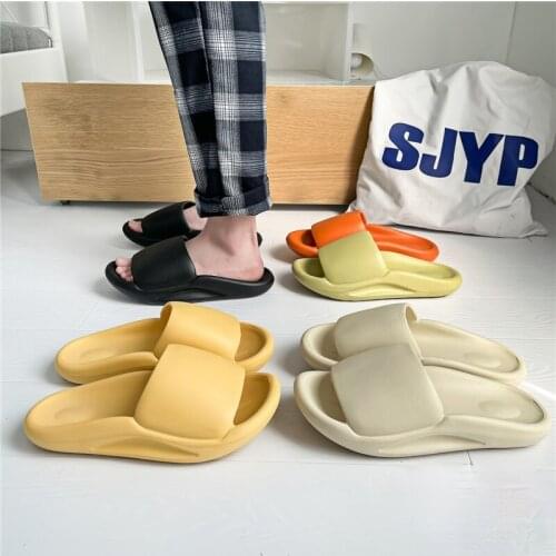 Slippers men and women wear trendy net celebrity hot style super fire non-slip shock absorption deodorant thick bottom sandals