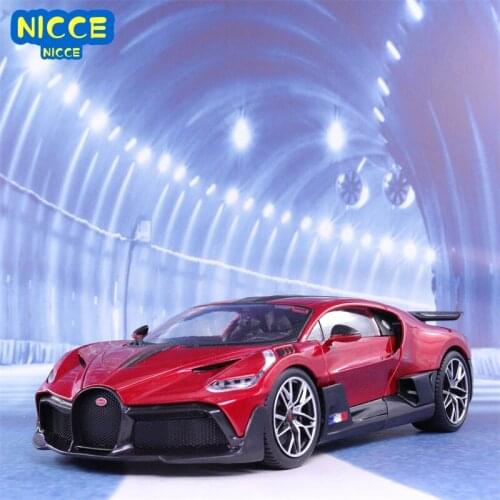 Bburago 1:18 Bugatti Divo Chiron Alloy Model Car Static Metal Model Vehicles
