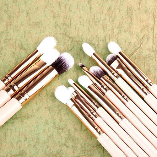 12Pcs Foundation Powder Eyeshadow Eyeliner Wooden Handle Wool Makeup Brush Set