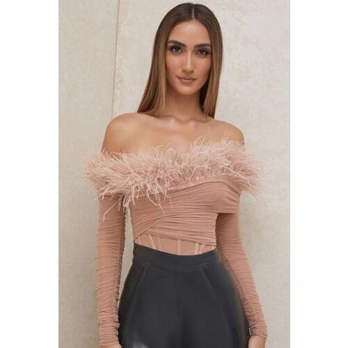 DEIVE TEGER 2021 New Fashion Feathers Strapless Off Shoulder Winter Long Sleeve Blush Womens Bodysuit 9024