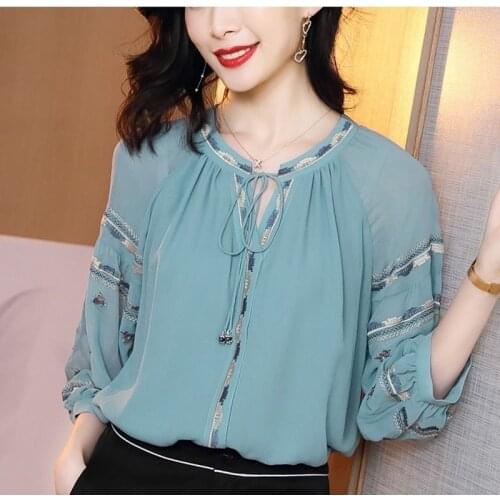 Women Spring Autumn Style Chiffon Blouses Shirts Lady Casual Long Sleeve O-Neck Loose Chiffon Blusas Tops DD8852