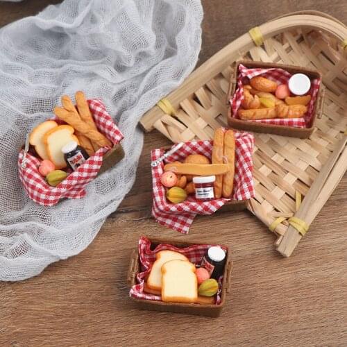 1 :6 /1: 12 Dollhouse Miniature Mini Bread Basket Simulation Kitchen Food Model Toys for Doll House Decoration Accessories