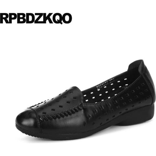 Hollow Out Black Moccasins Slip On Size 41 Elderly Breathable Sandals Flats Large Size 9 Ladies Beautiful Shoes 2017 Round Toe