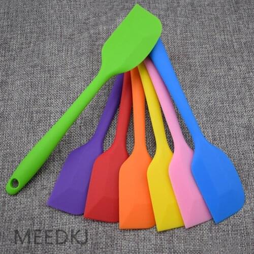 1pcs cake silicone tool cream, butter and cake scraper used to mix dough mixer cake brush baking tool kitchen utensils