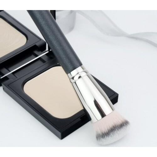 Concealer Brush Bevel Round Head Dark Circles Acne Marks Base Makeup Repair Cream Foundation Brush Soft Wood Handle Portable