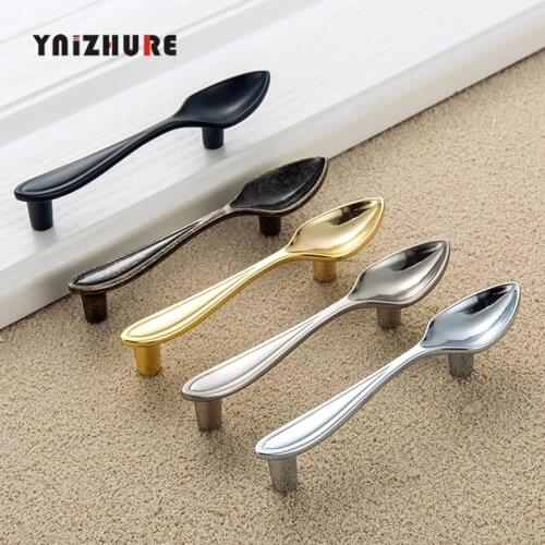 Creative Knife Spoon Fork Design Kitchen Cabinet Handles Unique Cupboard Knobs Fashion Drawer Knobs Kitchen Handles