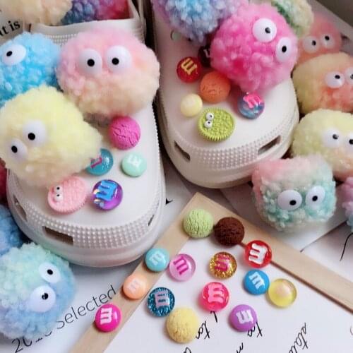 Cute Color Fur Ball Shoe Charms Luxury Elegant Charms Jibz for Croc DIY Fashion Trend Garden Shoe Buckle Lovely Girls Gift