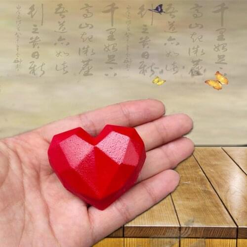 2PCS Cloud Heart-Shaped Diffused Stone Car Air Conditioning Air Outlet Clip Love Aroma Stone Diffuser Car Interior Decorations