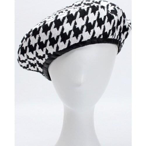High Quality Hat Ladies Winter European and American Fashion Black and White Houndstooth Beret Painter Hat Flat Cap Artist Hat