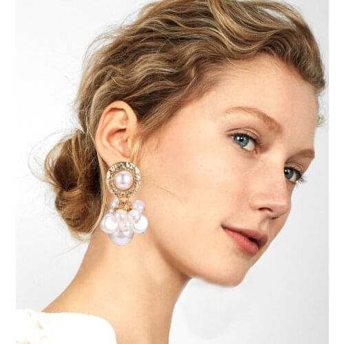 2019 Simulated Pearl Dangle Earrings Korea Style Beaded Drop Earring Fashion Summber Sweet Jewelry Female Wedding Accessories