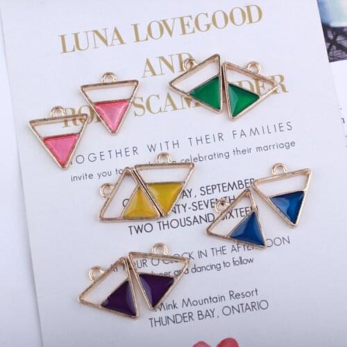 New Arrival 10PCs 19*20MM Gold Tone Alloy Charms Hollow Out Triangles Shape Enamel Metal Bracelet Keyring Necklace Pendant