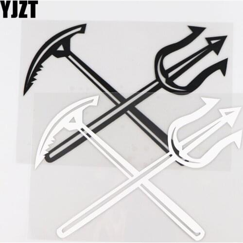 YJZT 16.2CM×11.3CM Creative Car Stickers Personalized Weapons Ice Axe Vinyl Decal Body Decoration Paste 1C-0020