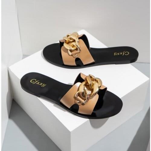 New Ladies Slippers 2021 Summer Slides Fashion Black Metal Chain Decorated Flat Round Toe Women Slides Female Beach Shoes