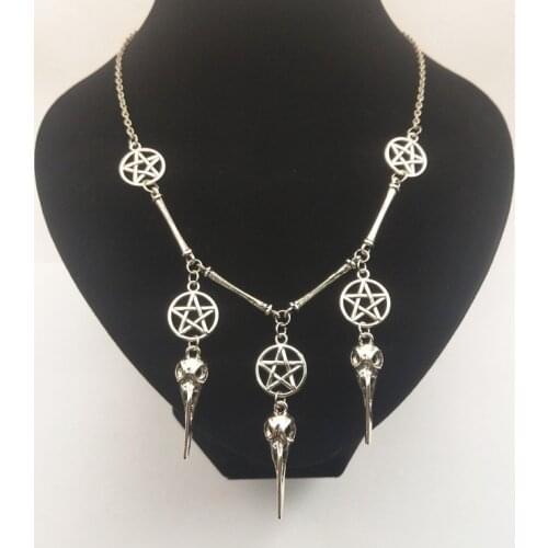 1 Pcs Gothic Wind Pentagram Skeleton Bird Head Pendant Necklace Halloween Necklace Gift