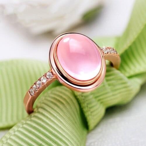 Inlaid pink crystal rose gold fashion ring Ladies fashion jewelry party dress up jewelry ladies beautiful anniversary gift ring