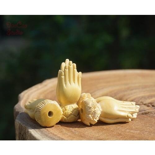 Natural Boxwood Carved Boddha Hands Namaste Yellow Pendant Tiny Charms Mala Japa Bead Bracelet Jewellry Findings DIY Accessories