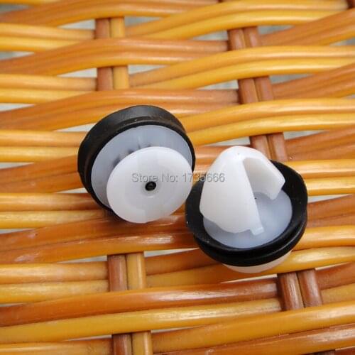 25x INTERIOR DOOR TRIM PANEL CARD RETAINER CLIPS 1007069 For CITROEN C2 C3 C4 C5 Picasso For Peugeot 307