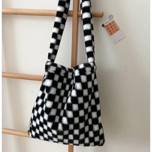 Solid Color Soft Fluffy Plush Women Messenger Bags Winter Lamb Faux Fur Ladies Shoulder Bag Large Capacity Female Casual Tote