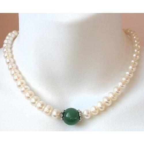 Beautiful 9-10mm south sea white pearl + green jade necklace 14K Gold Clasp 18"