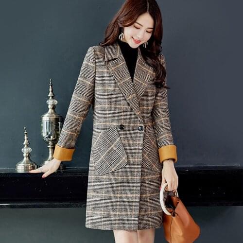 Autumn and winter new Korean casual wild woolen coat in the long retro womens plaid woolen coat