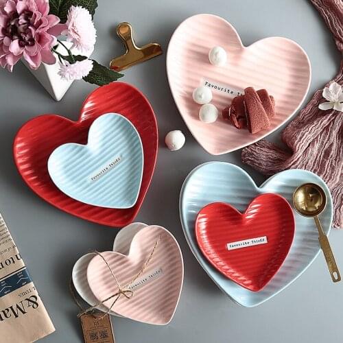 Nordic Ceramic Heart-shaped Plate Love Heart Breakfast Dish Creative Design Cake Snack Plate Jewelry Storage Tray Food Tableware