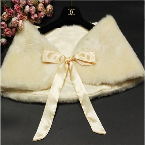 2019 Faux Fur Evening Party Dress Wraps Fur Wedding Bridesmaids Shawl Bridal Jacket Shoulder Capes Slim Lady Fake Fur Cloak 723