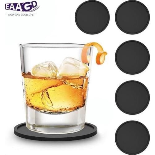 8Pcs/Set Silicone Drink Coasters - Non-slip Round Soft Coaster Rubber Cup Pad Mat - Tabletop Protection - Easy to Clean - Black