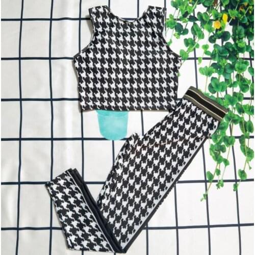 VAZN 2021 hot sale women street casual style long sleeve round neck top elastic short pants pure color two piece sets