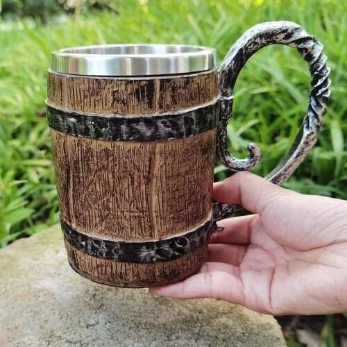Wood Style Beer Mug Simulation Wooden Barrel Beer Cup Double Wall Drinking Mug Metal Insulated Goblet Bar Drinking Game Gift