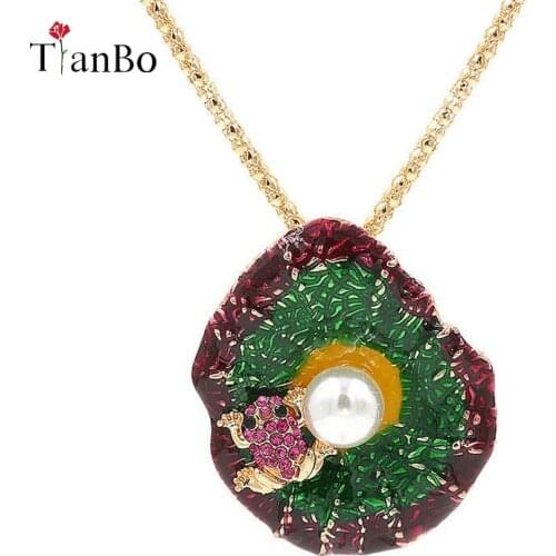 TianBo Nice Lotus Leaf Frog Necklace for Women Jewelry Fashion Pendant Necklaces Sweater Chain Link Chain Vintage Necklace