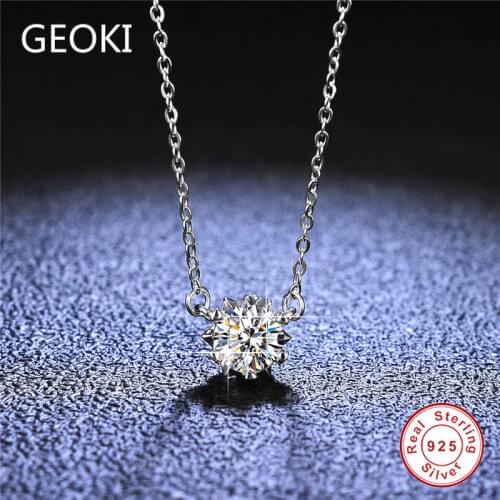 Geoki 925 Sterling Silver Round Perfect Cut 1 Ct Passed Diamond Test D Color VVS1 Moissanite Cat Pendant Necklace Luxury Jewelry