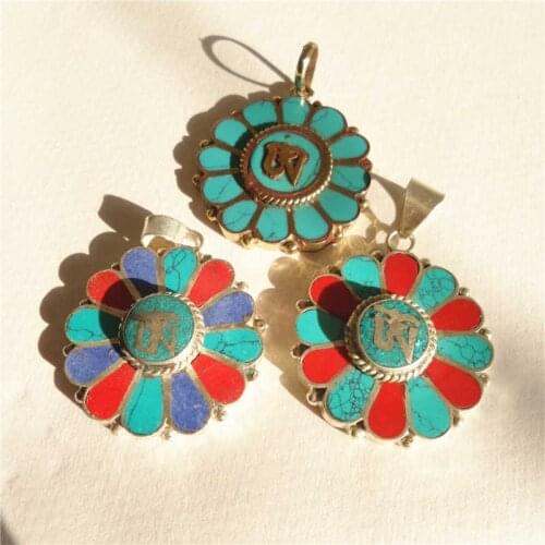 TBP329 Tibetan Mantras OM Amulet Nepal Vintage Sunflower Lovely Charms Copper Inlaid Colorful Stone