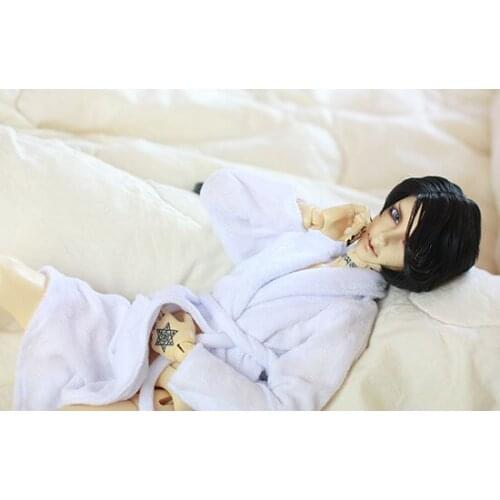 BJD Doll clothes suitable for 1-31-4 uncle white pajamas bathrobe doll accessories