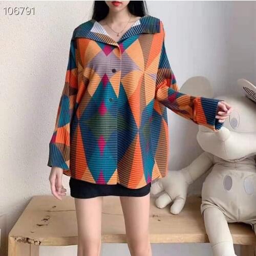 Kelana Pleated Jacket Japan Style Stand- up collor Contrast Color Design Niche Retro Hongkong Fashion Ladies Trendy Shirts