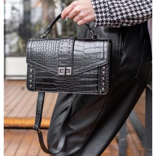 Luxury Handbag Women 2021 Latest Trend Female Bag Suitable for Shoulder and Hand Use Different Color Options Black Brown Red