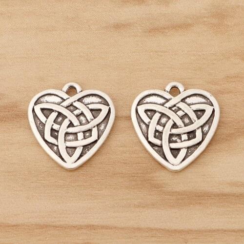 30 Pieces Tibetan Silver Celtics Knot Trinity Heart Charms Pendants 2 Sided for Necklace Jewellery Making 18x18mm
