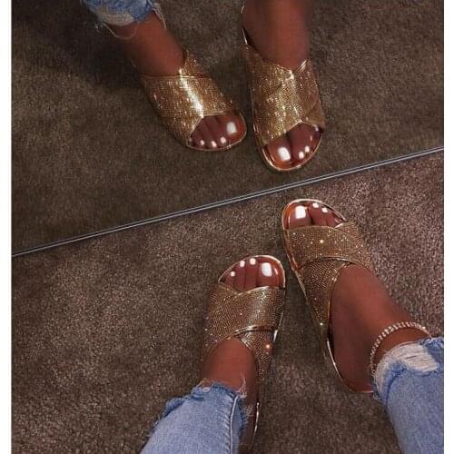 Free send 2020 summer slippers new fashion cross rhinestone womens sandals ladies beach slippers