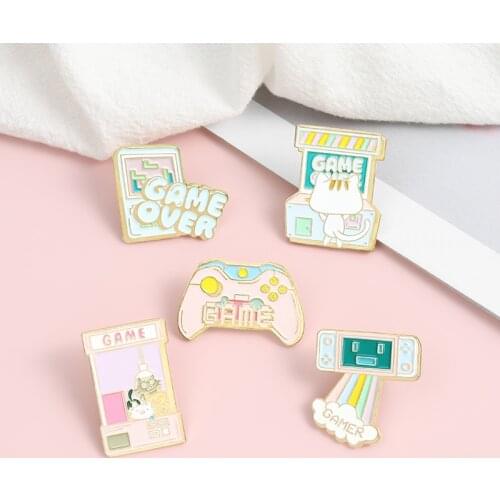 Cute Crane Game Enamel Pins Rainbow Gamepad Video Game Player Brooches Bag Lapel Pin Cartoon Badge Jewelry Gift for Kids Friends