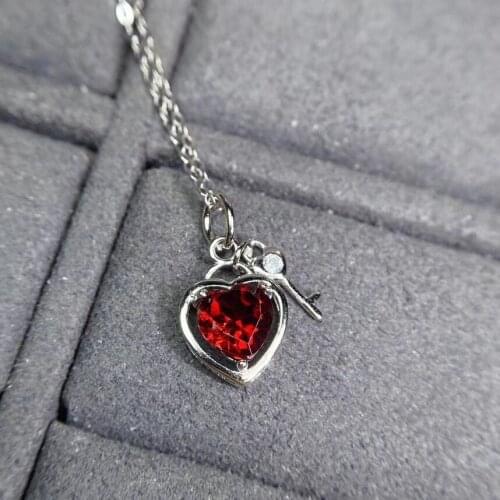 Natural red garnet gem Pendant natural gemstone pendant necklace S925 silver Fashion romantic heart key lady gift jewelery