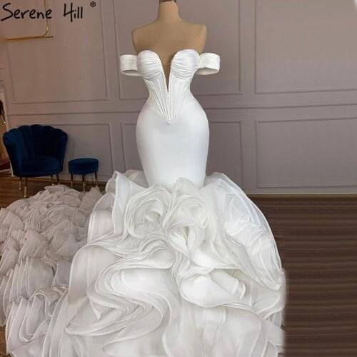 Serene Hill White Mermaid High-end Wedding Dress 2021 Design Sleeveless Pleat Simple Sexy Bridal Gown CHM67192