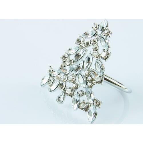 Free Shipping White Pearl Flower Napkin Ring 4Pcs Qn21041015