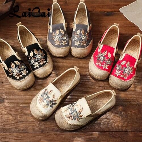 2021 New Leisure Cloth Shoe Women Handmade Bag Hemp Edge PVC Soft Bottom Shoe Cover Ethnic Style Shallow Mouth Embroidered Shoes